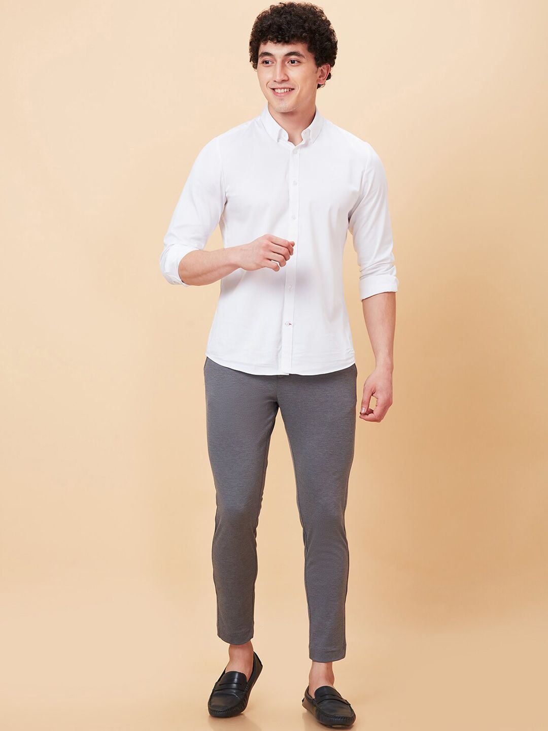 Being Human Men Mid-Rise Cotton Plain Regular Trousers Trousers