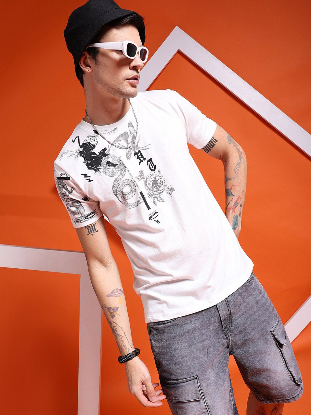 The Indian Garage Co Graphic Printed Round Neck T-shirt