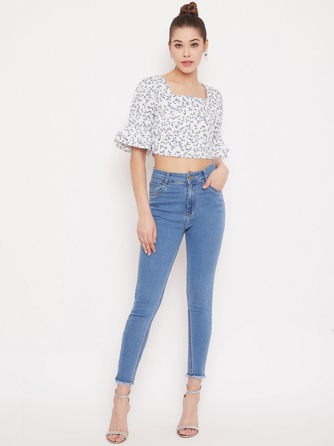 Berrylush Women White Printed Crop Top