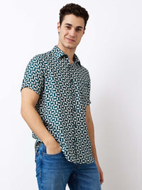 SPYKAR Men Spread Collar Geometric Printed Casual Shirt