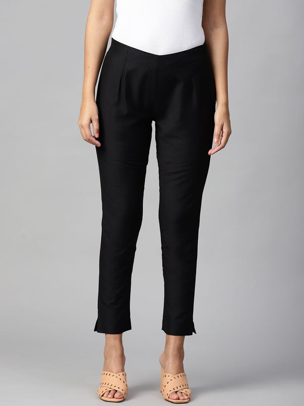 W Women Black Slim Fit Solid Regular Cropped Trousers