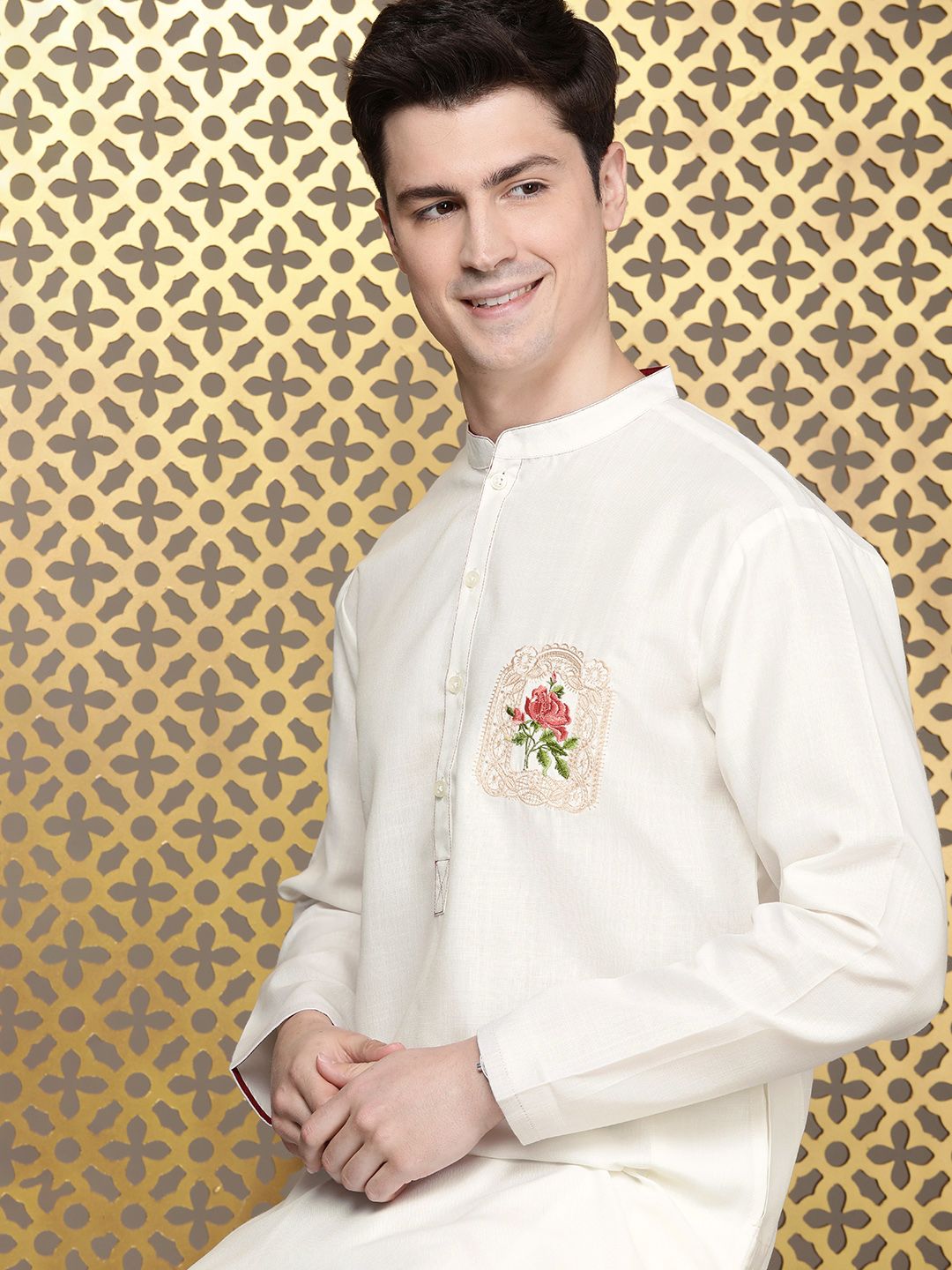 House of Pataudi Floral Embroidered Rozana Kurta