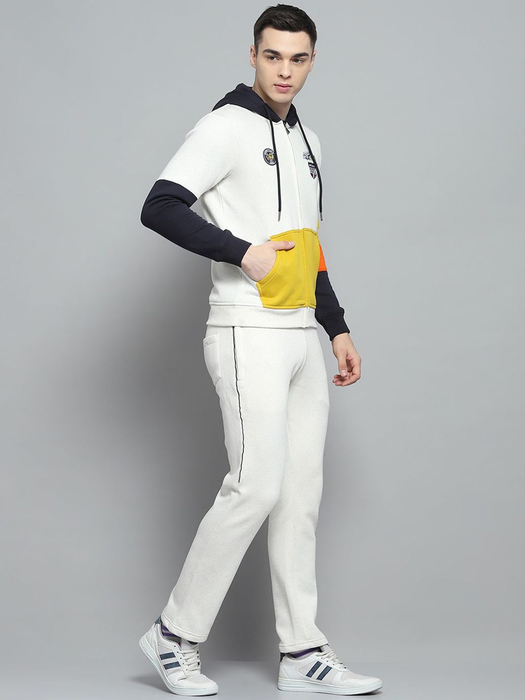 Monte Carlo Men Colourblocked Mid-Rise Hooded Tracksuit