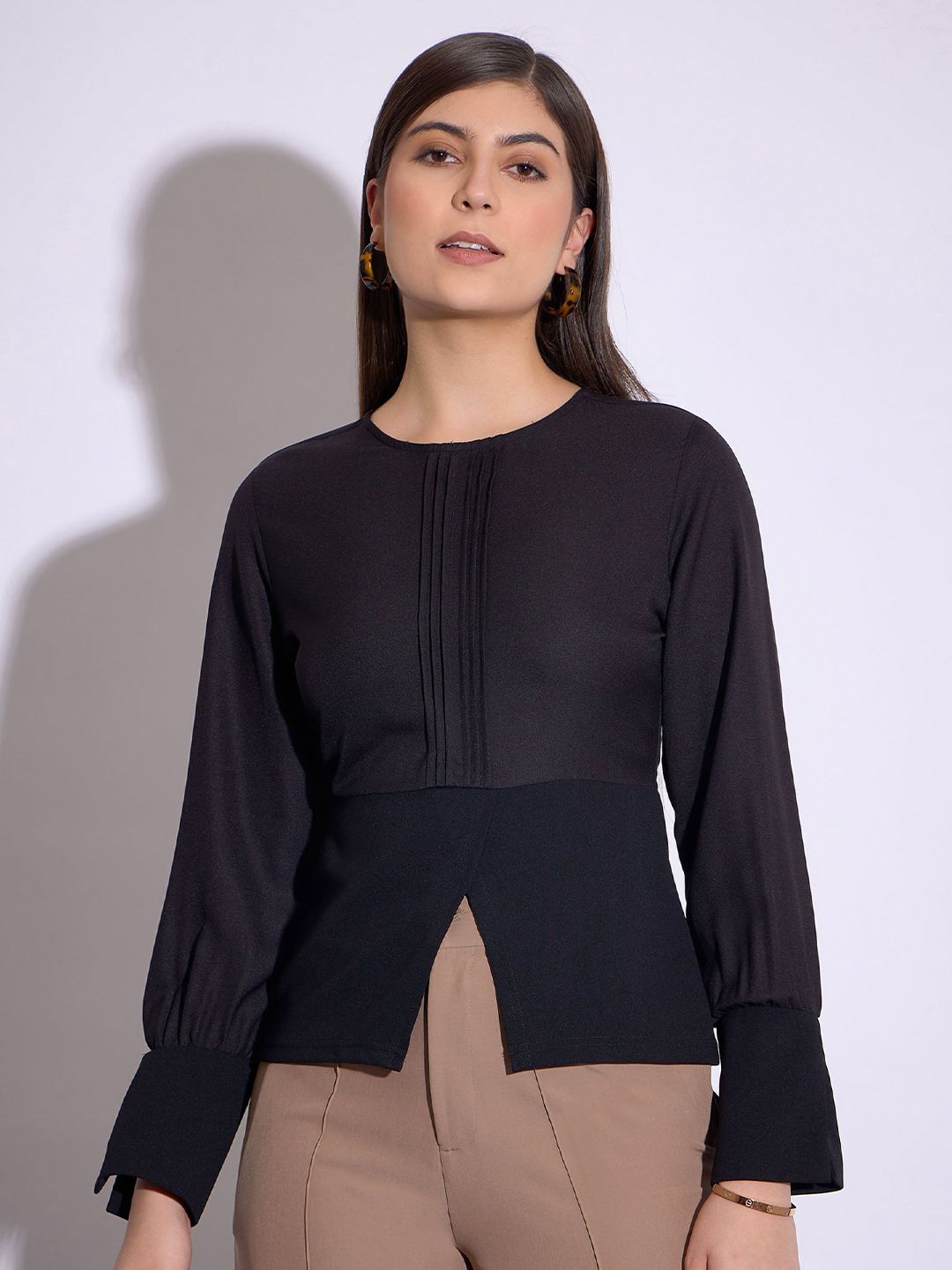 SASSAFRAS worklyf Round Neck Long Sleeves Top