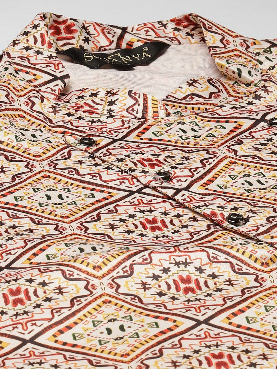 SOJANYA Men Maroon & Off-White Kurta with Churidar