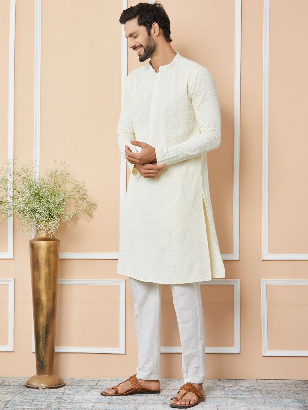 See Designs Mandarin Collar Long Sleeves Thread Work Straight Kurta