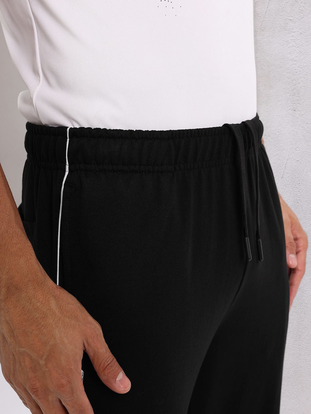 HRX by Hrithik Roshan Men Lifestyle Reflective Detail Track Pants