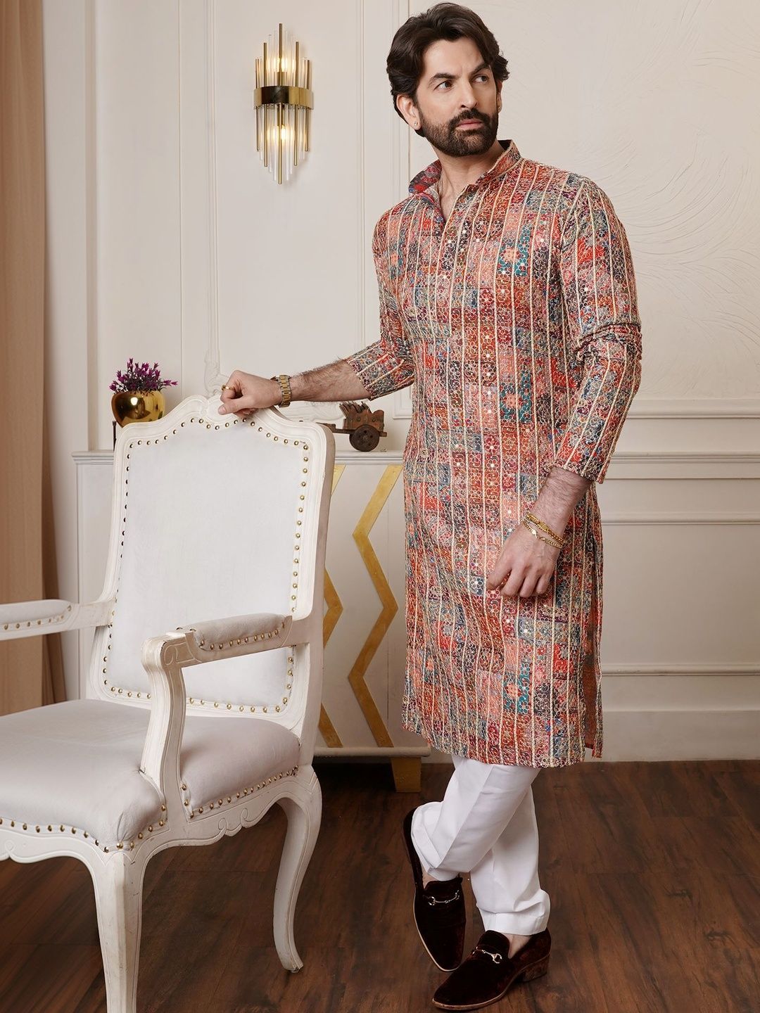 SOJANYA Men Floral Embroidered Regular Kurta with Pyjamas