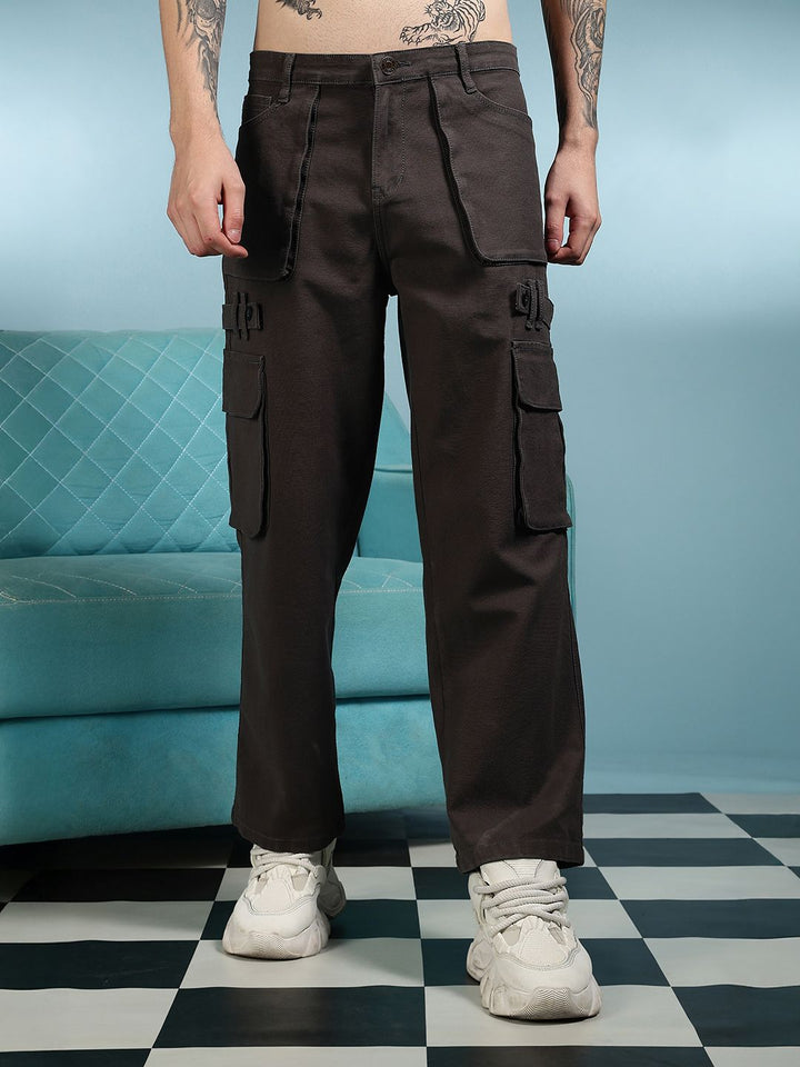 Eszett Men Relaxed Fit Cargos Trousers