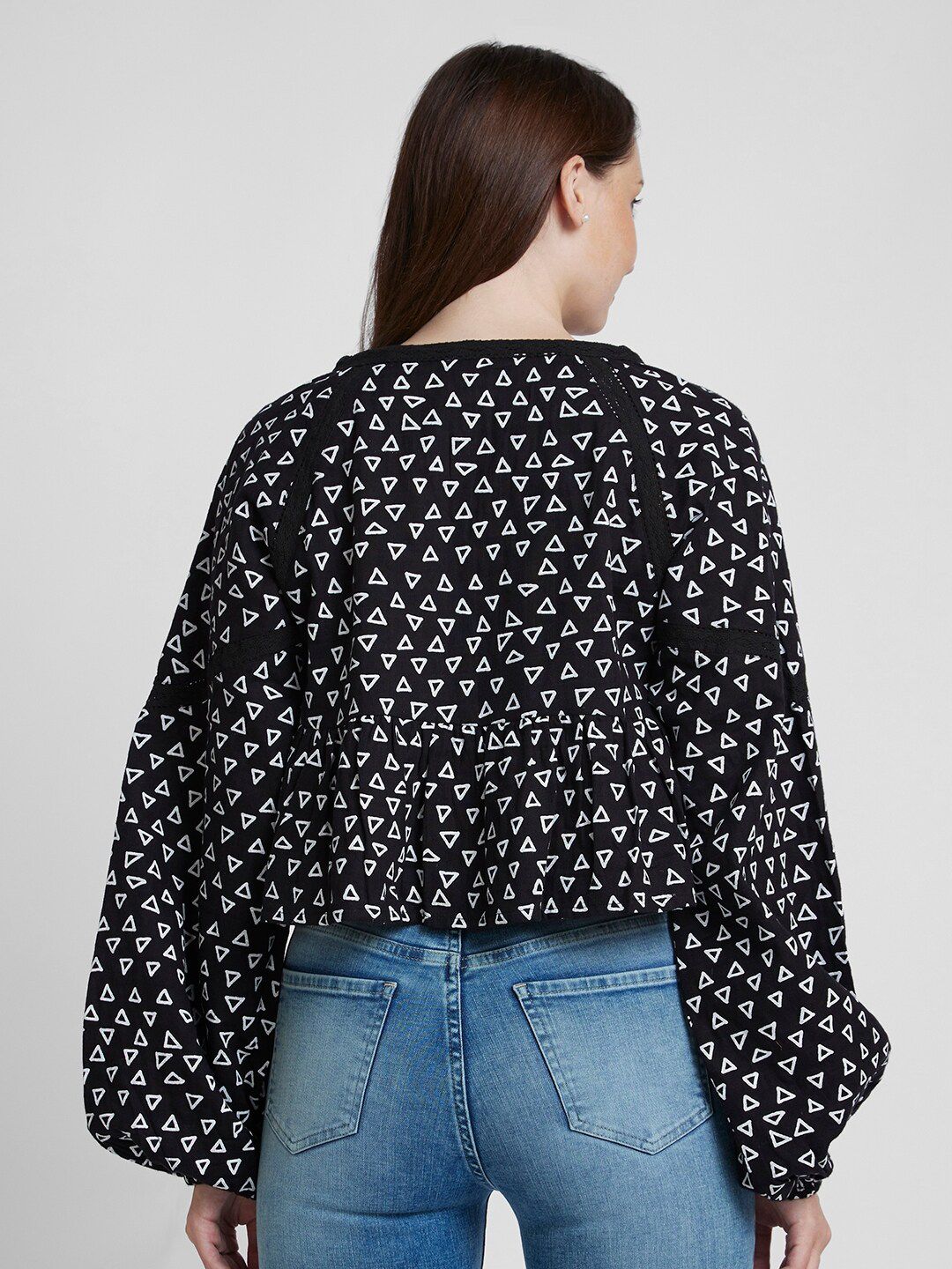 SPYKAR Geometric Printed V-Neck Puff Sleeves Cotton Regular Top