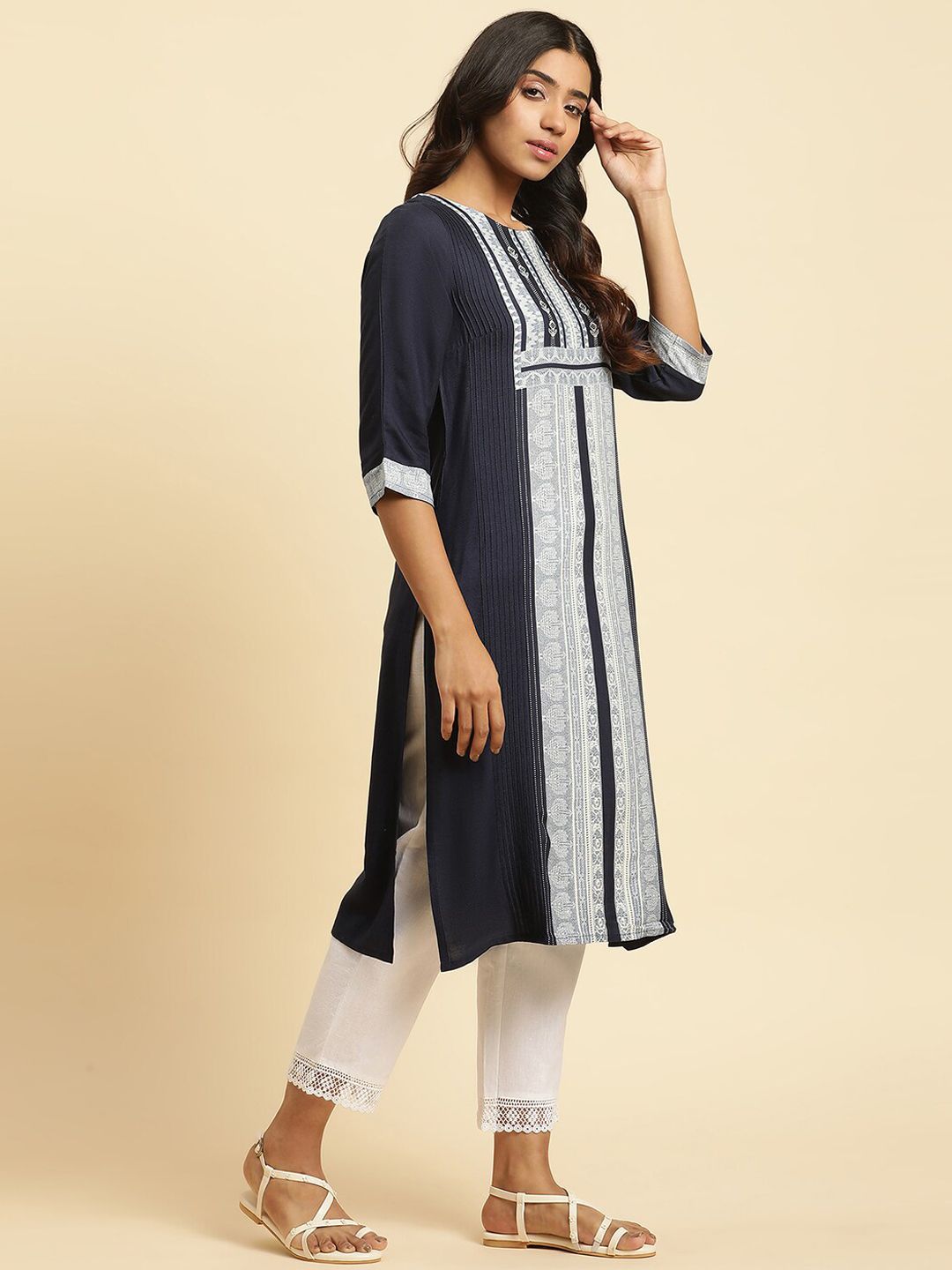 W Ethnic Motifs Printed Straight Kurta