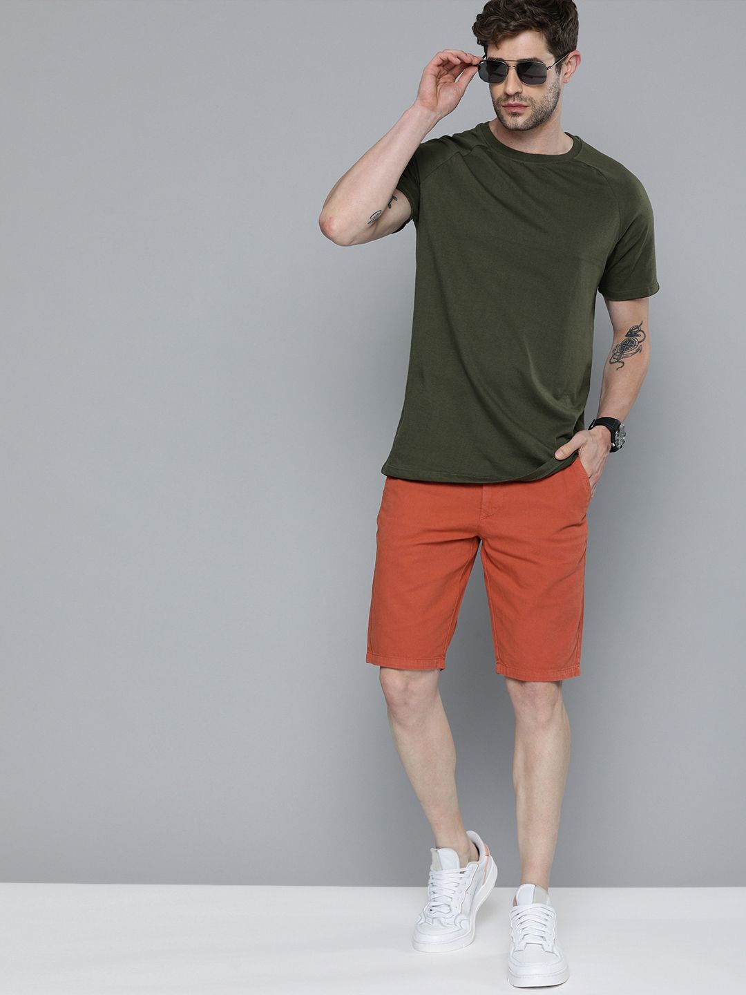 The Indian Garage Co Men Rust Slim Fit Cotton Chino Shorts
