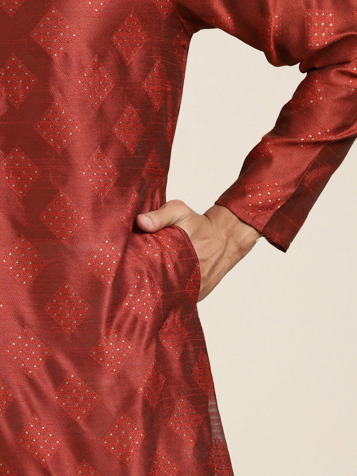 SOJANYA Geometric Embroidered Regular Kurta With Churidar