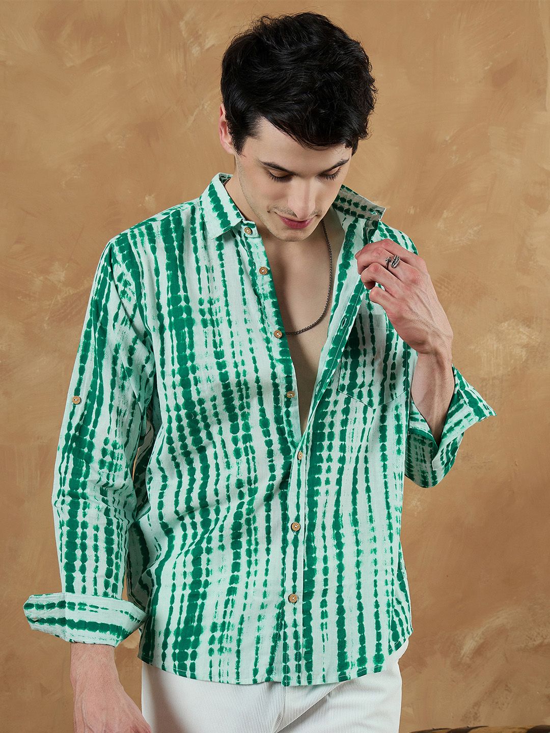 DENNISON Men Green Regular Fit Faded Printed Casual Shirt