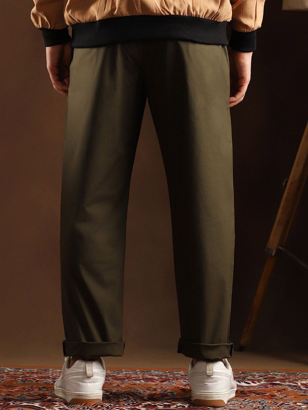 Campus Sutra Men Comfort Pleated Cotton Chino Trousers