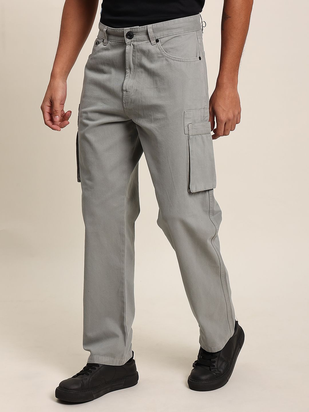Bene Kleed Men Straight Fit Pure Cotton Cargos Trousers