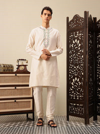 House of Pataudi Floral Embroidered Rozana Kurta