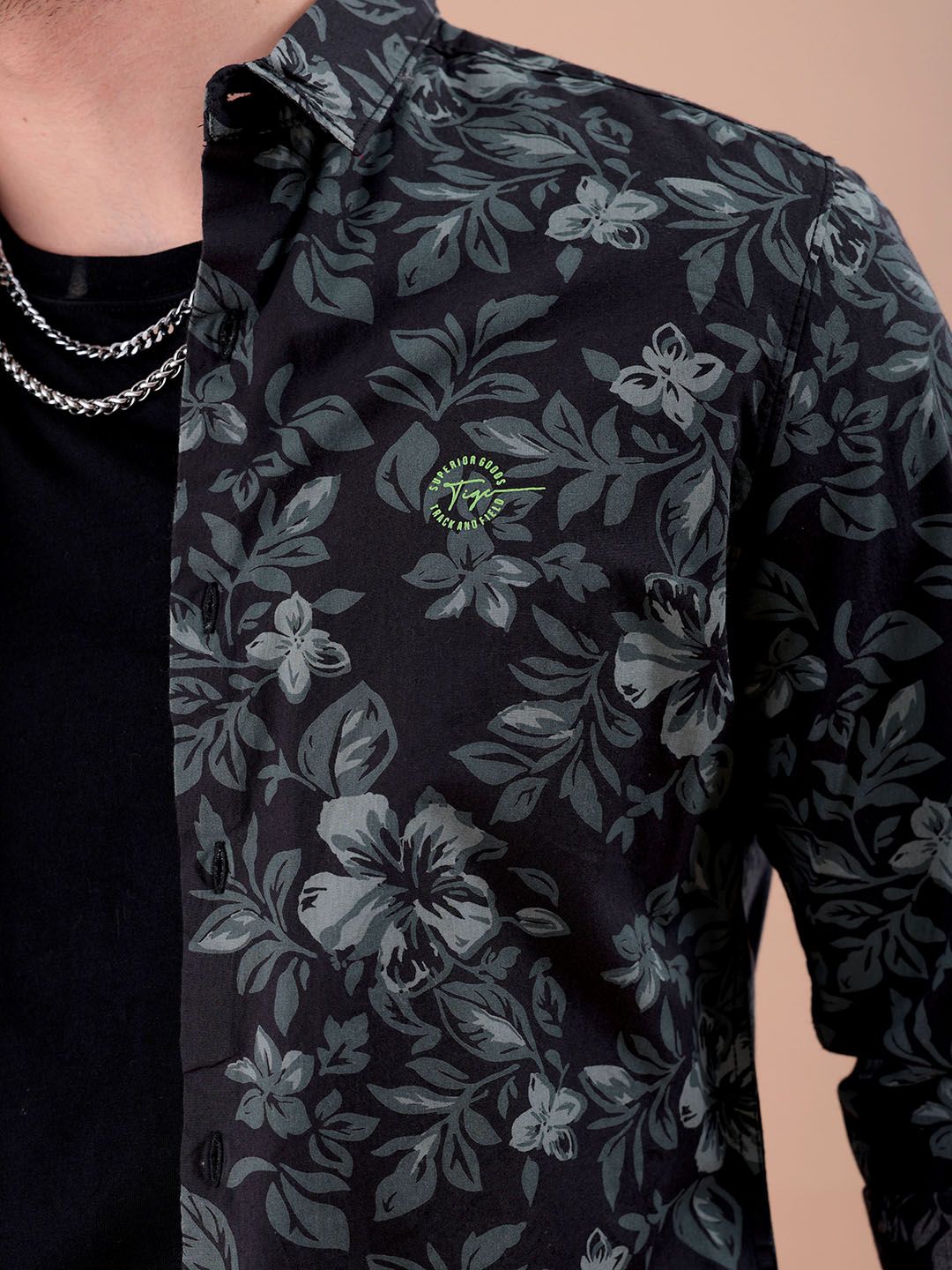 The Indian Garage Co Men Black & Grey Slim Fit Floral Printed Casual Shirt