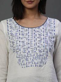 AURELIA Floral Embroidered Thread Work Straight Kurti