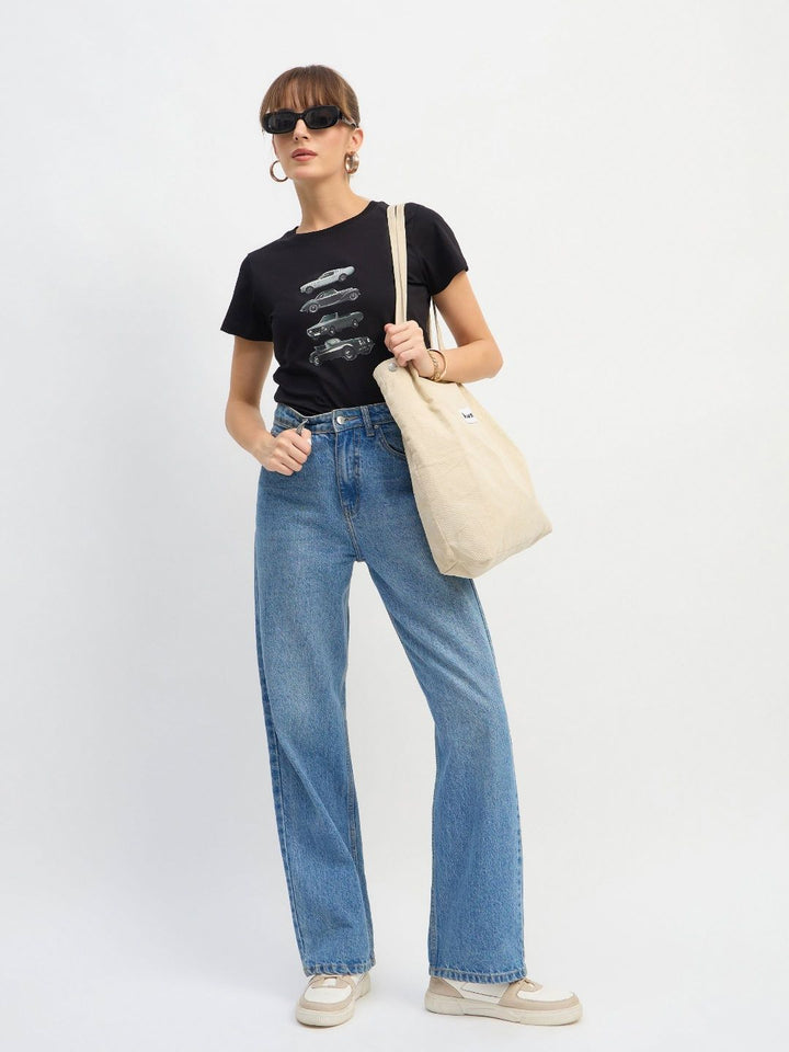 SASSAFRAS Women Printed Round Neck Slim Fit T-shirt