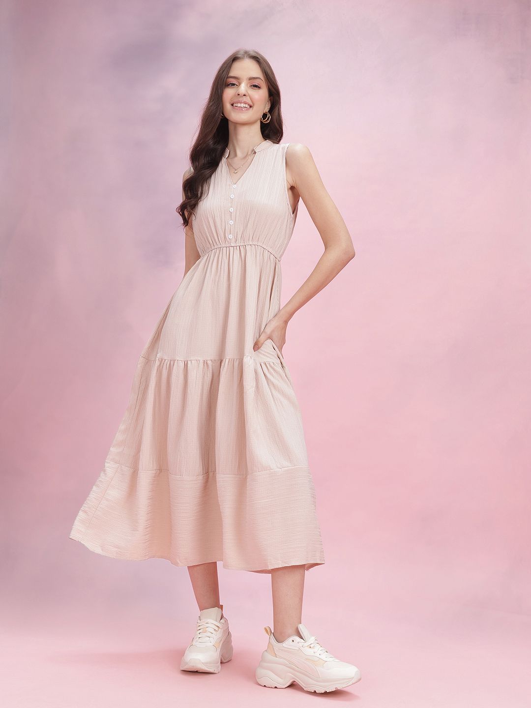 DressBerry Crinkled Empire Midi Dress