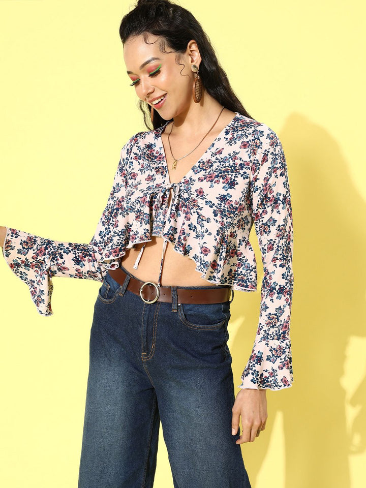 Berrylush Women Classic White Floral Cropped Top