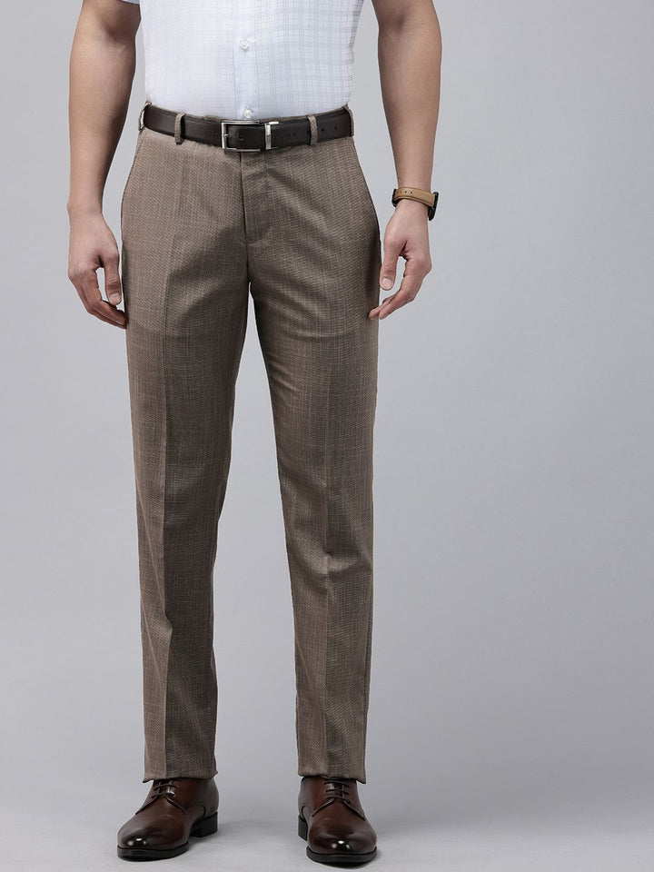 Park Avenue Men Checked Formal Trousers