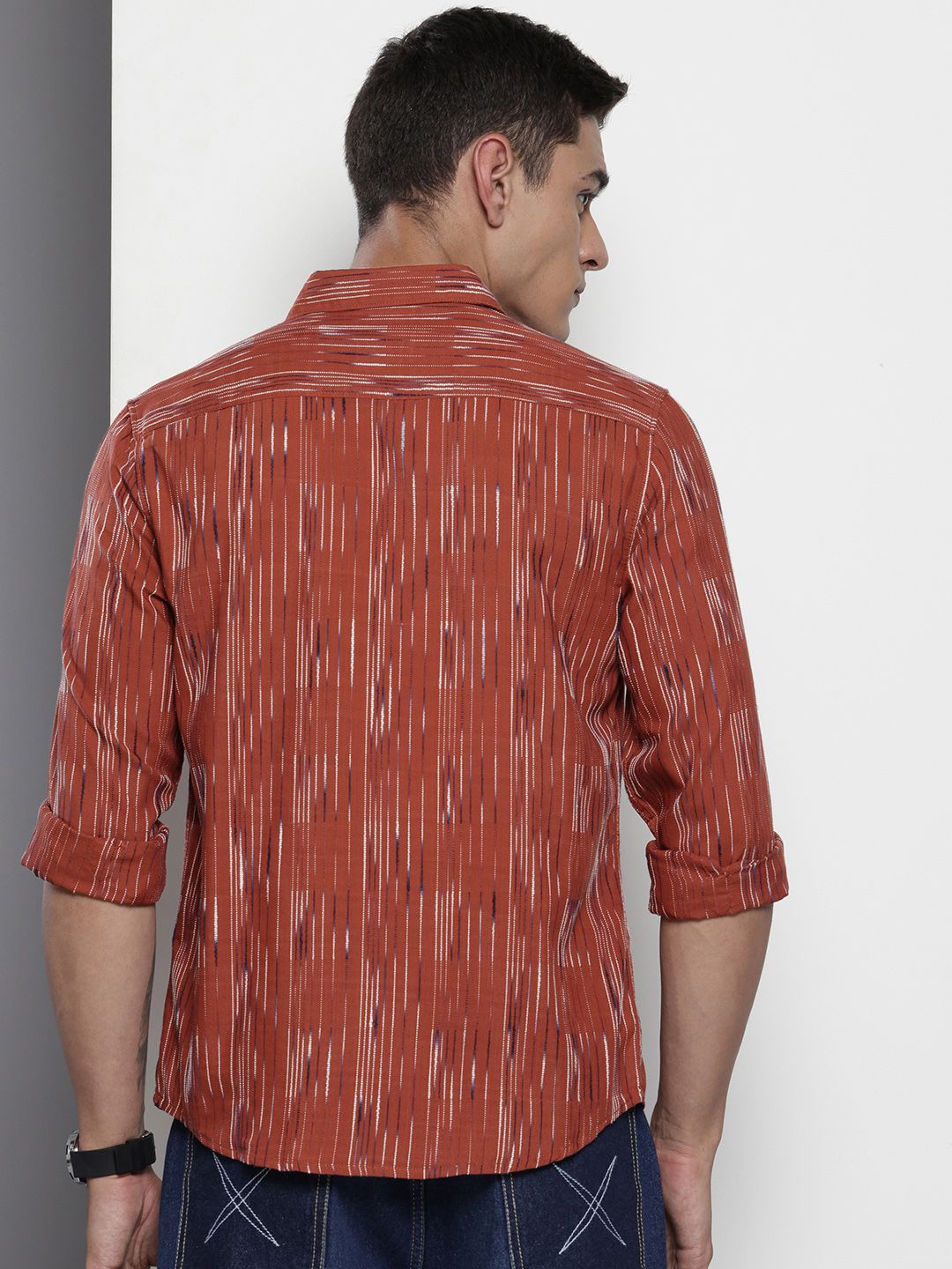 The Indian Garage Co Slim Fit Opaque Self Striped Casual Shirt