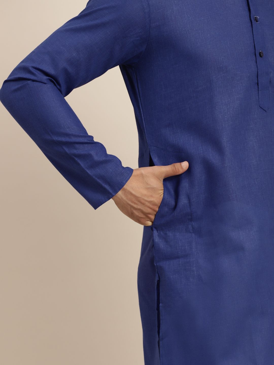 Anug by SOJANYA Men Blue Dobby Band Collar Kurta