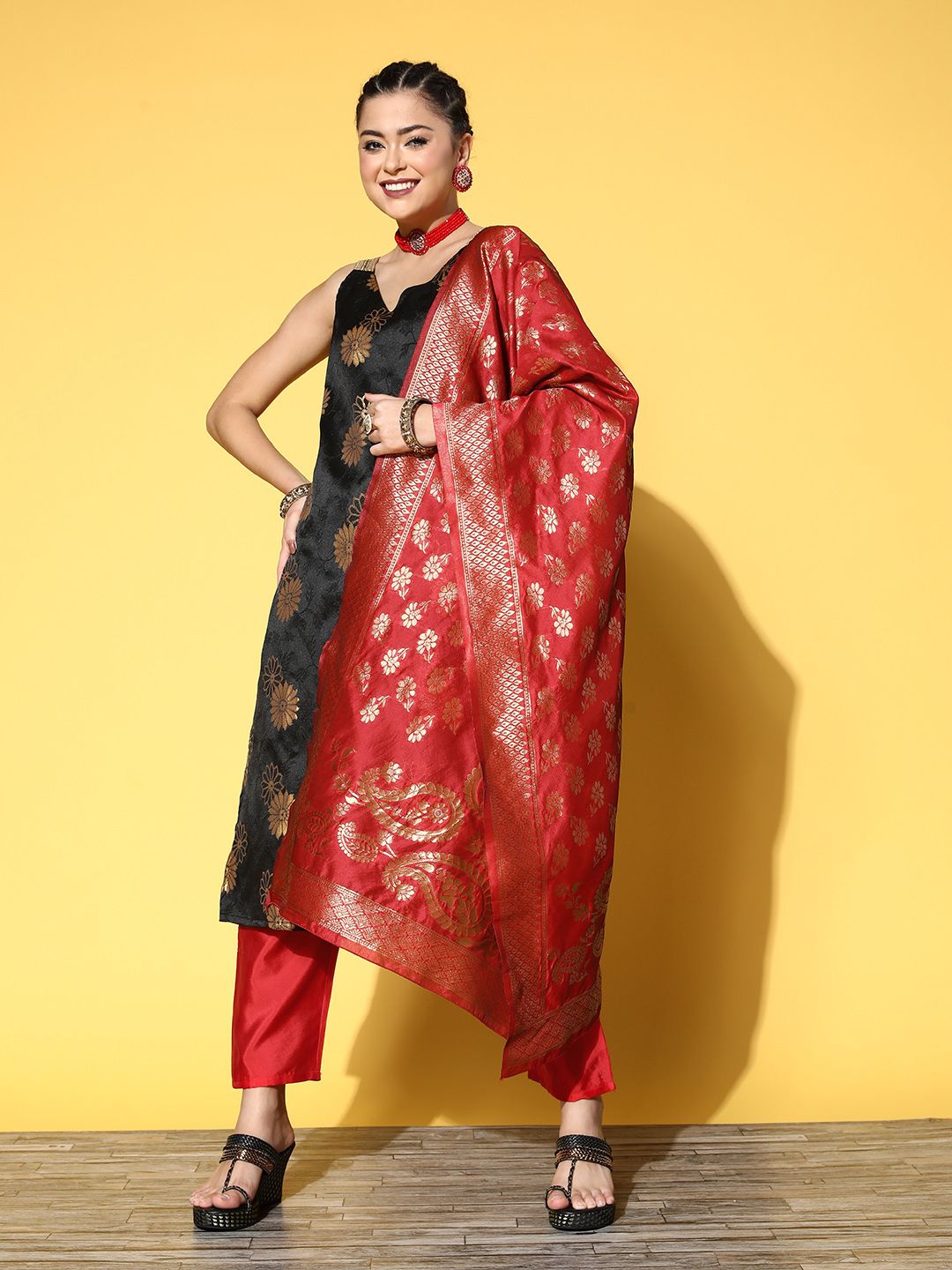 Varanga Women Ethnic Motifs Art Silk Brocade Kurta Set