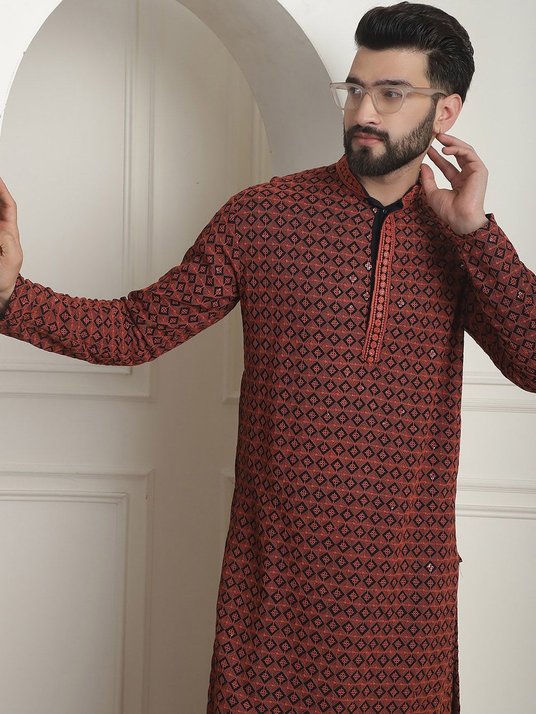 SOJANYA Mandarin Collar Geometric Printed Cotton Thread Work Kurta