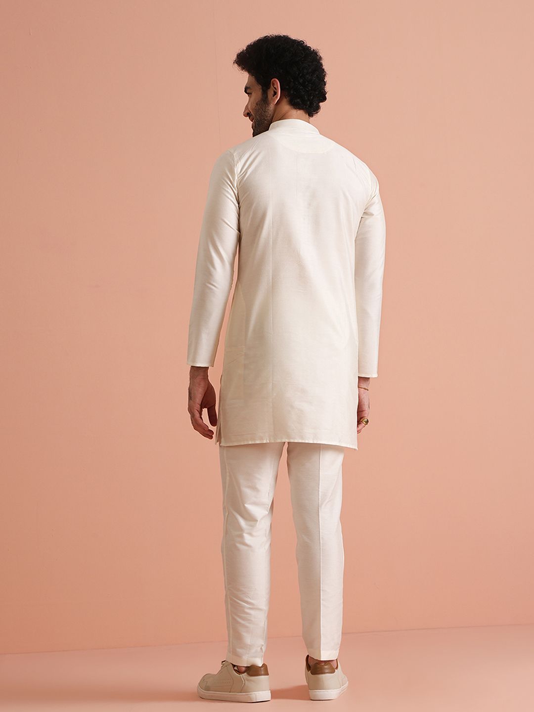 KISAH Mandarin Collar Regular Kurta With Trousers