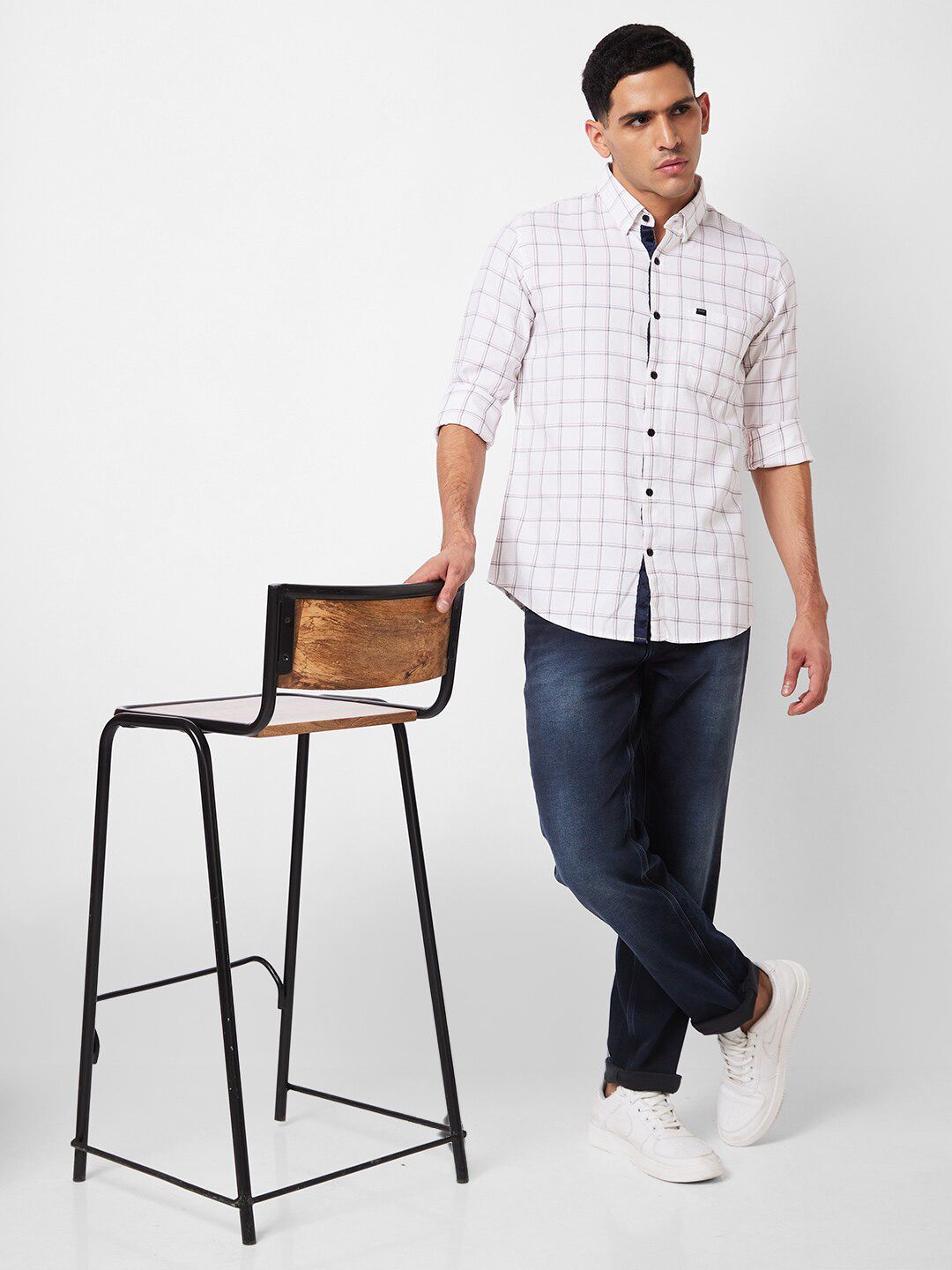 SPYKAR Slim Fit Windowpane Checks Opaque Cotton Casual Shirt