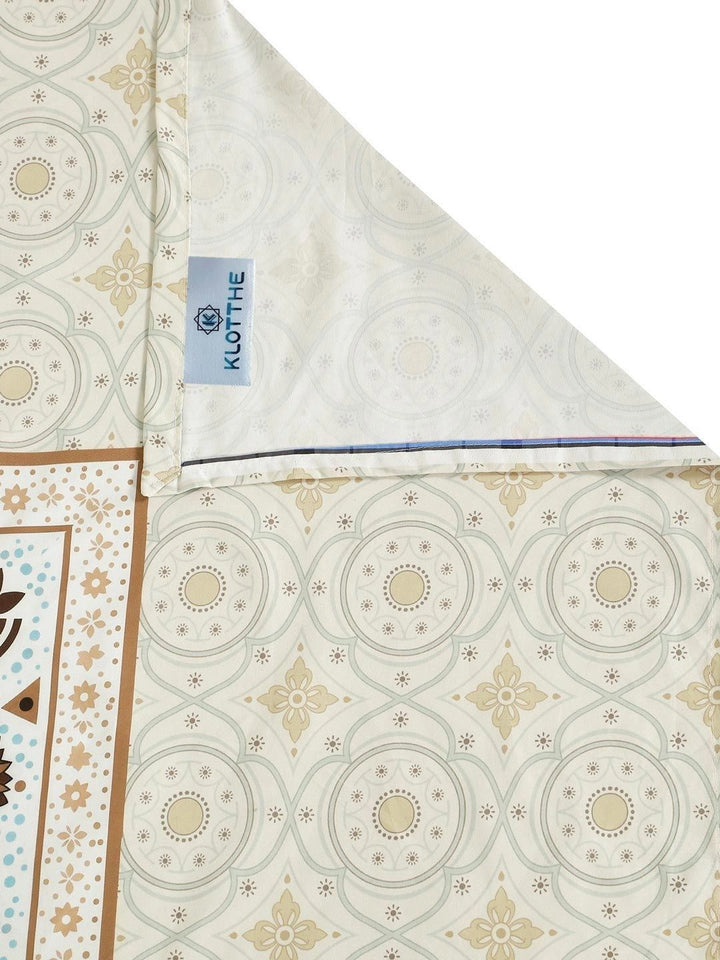 KLOTTHE Cream-Coloured Conversational 400 TC Bedsheet with 2 Pillow Covers
