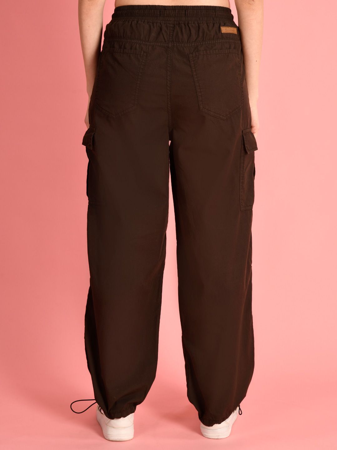 Bene Kleed Men Classic Loose Fit Cargos Trousers