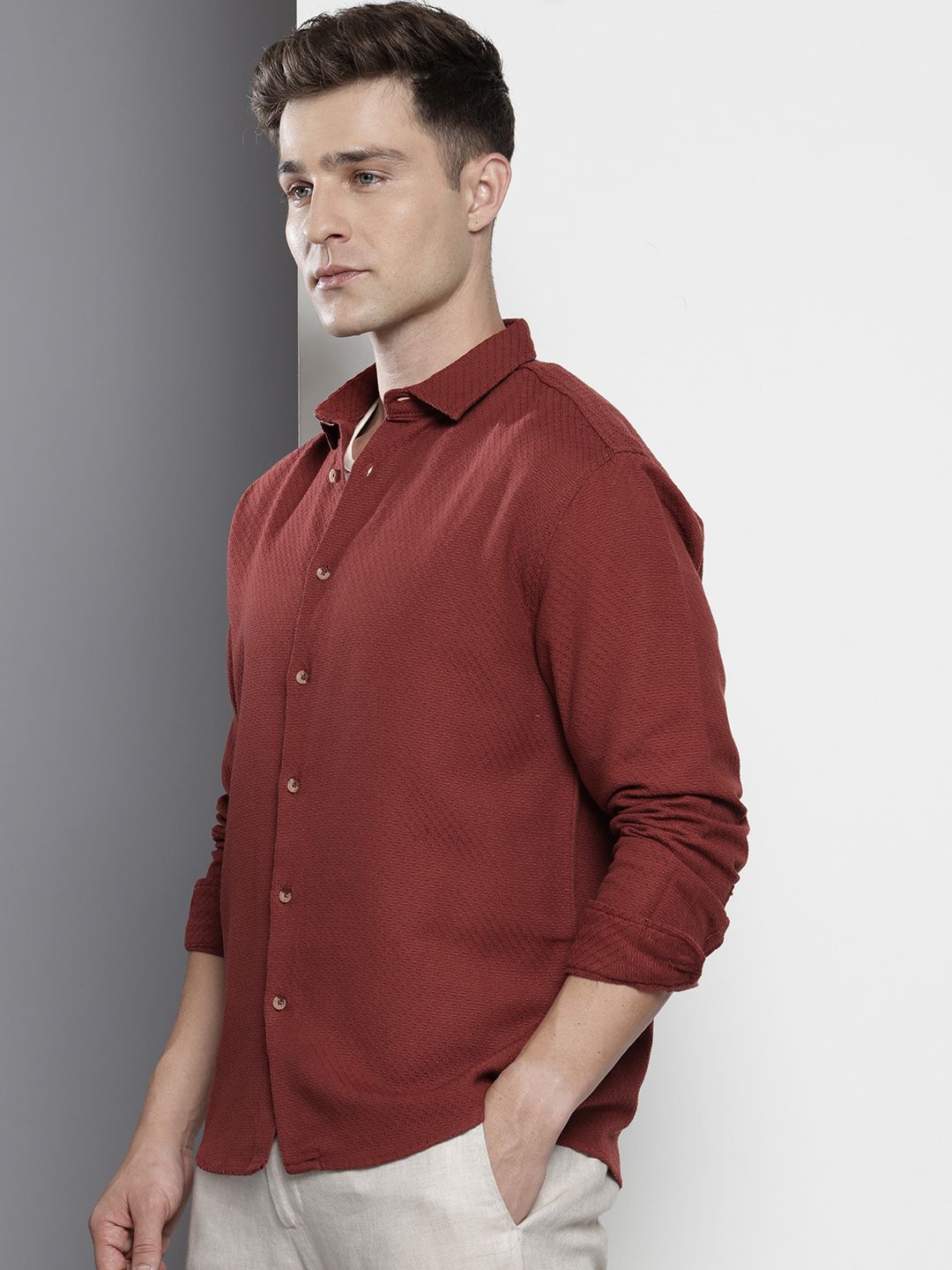 The Indian Garage Co Men Relaxed Fit Solid Dobby Resort Wear Shirt