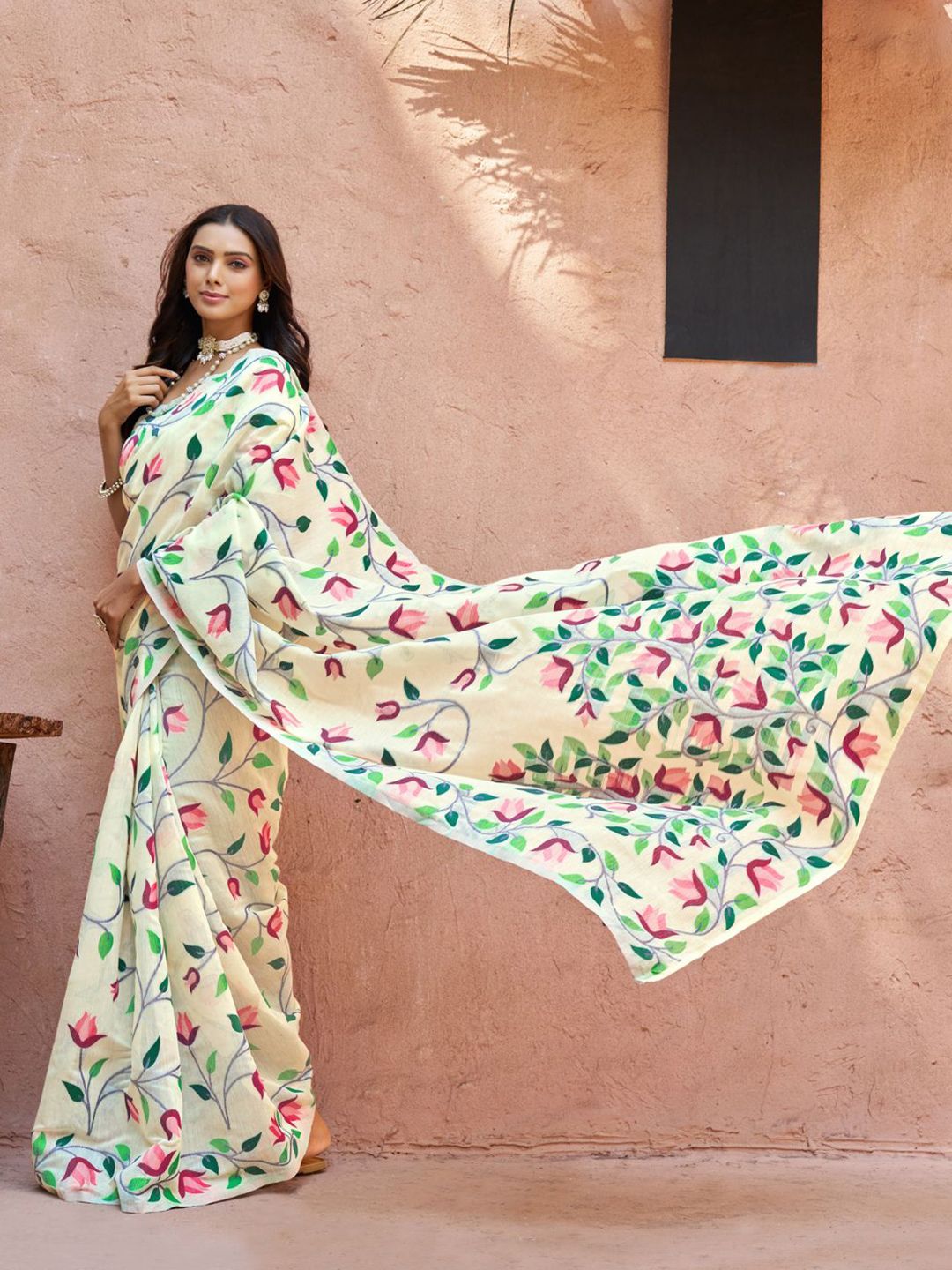 KALINI Woven Design Pure Cotton Jamdani Saree