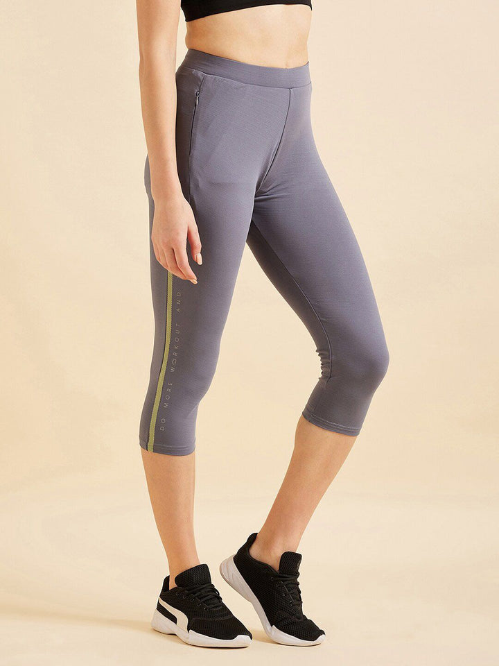 Sweet Dreams Women Regular Fit Mid-Rise Sports Capris