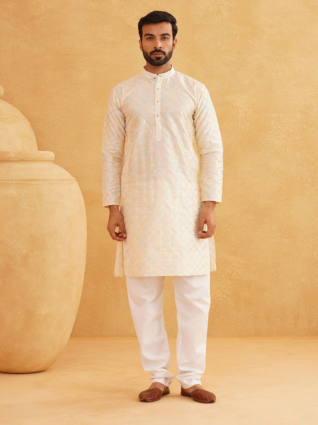 SOJANYA Geometric Embroidered Thread Work Kurta With Churidar