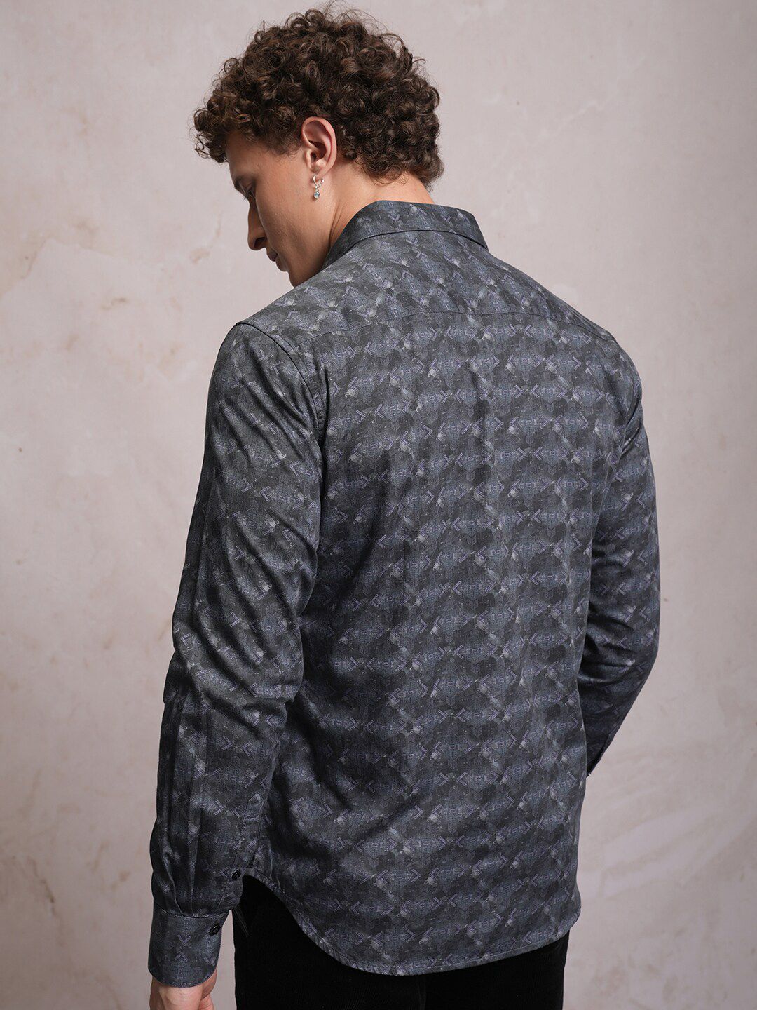 LOCOMOTIVE Abstract Printed Pure Cotton Slim Fit Casual Shirt