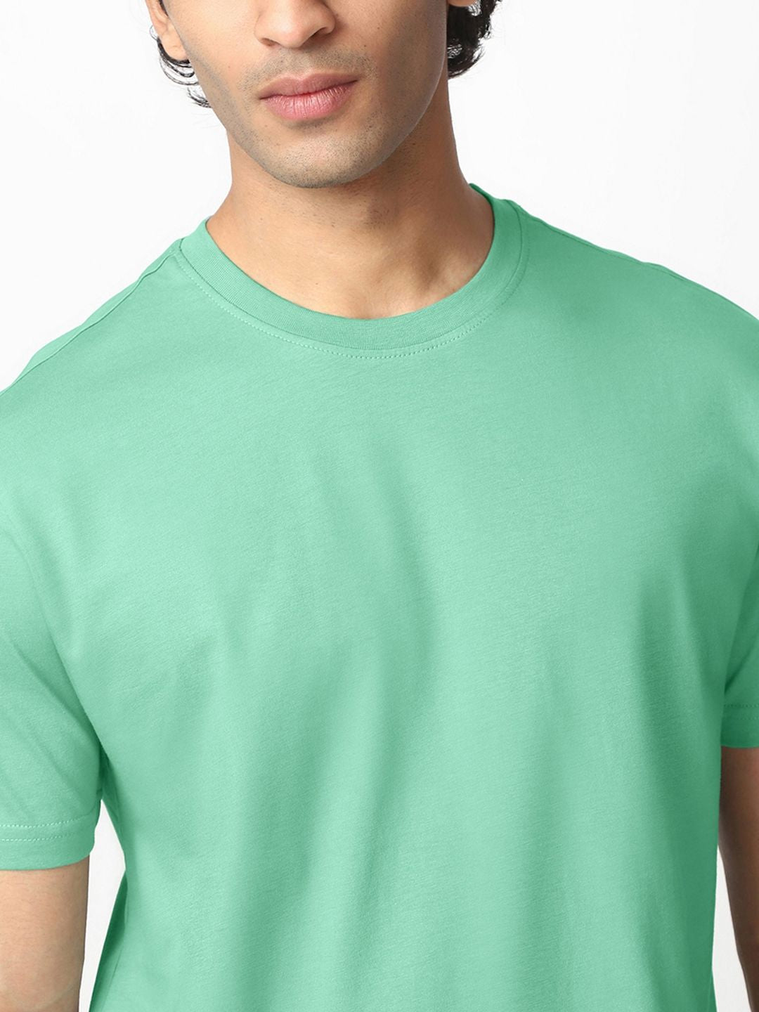 Bewakoof Men Solid Round Neck Cotton T-shirt