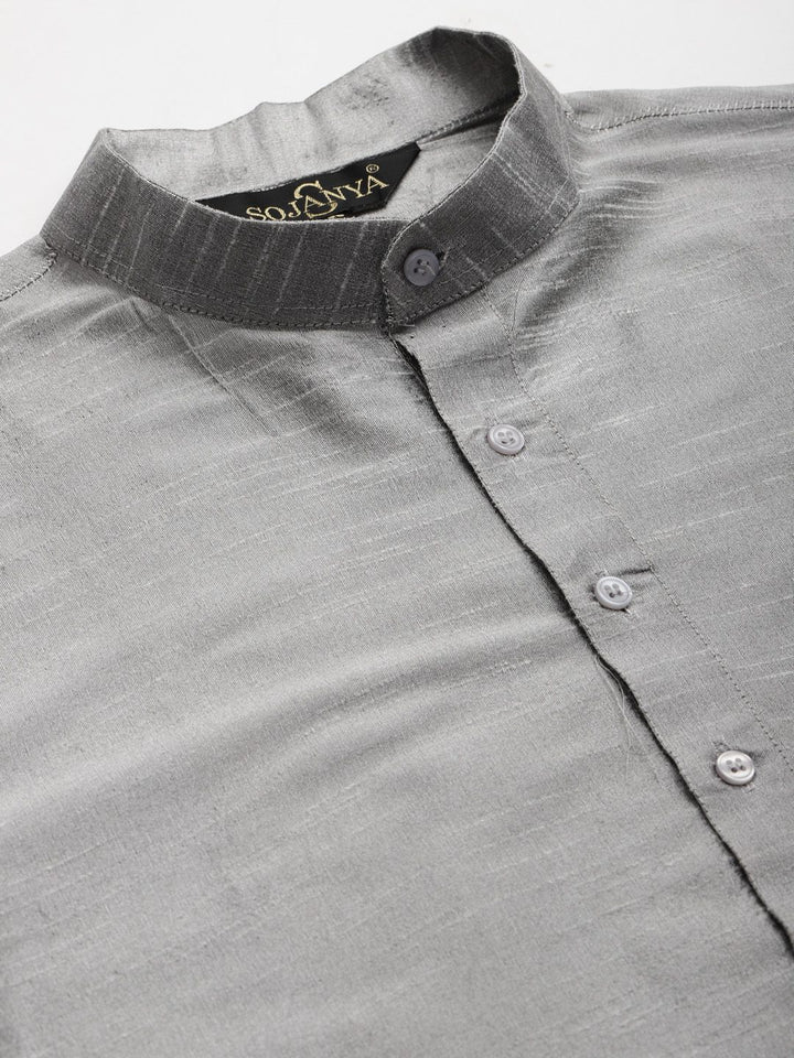 SOJANYA Men Grey & Blue Kurta with Churidar