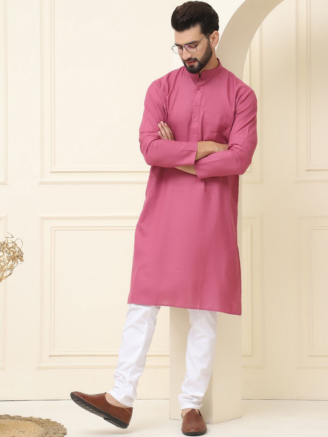 SOJANYA Men Pink Solid Straight Kurta