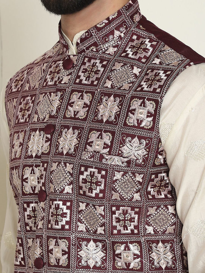 SOJANYA Jaket Tenun Nehru Bersulam