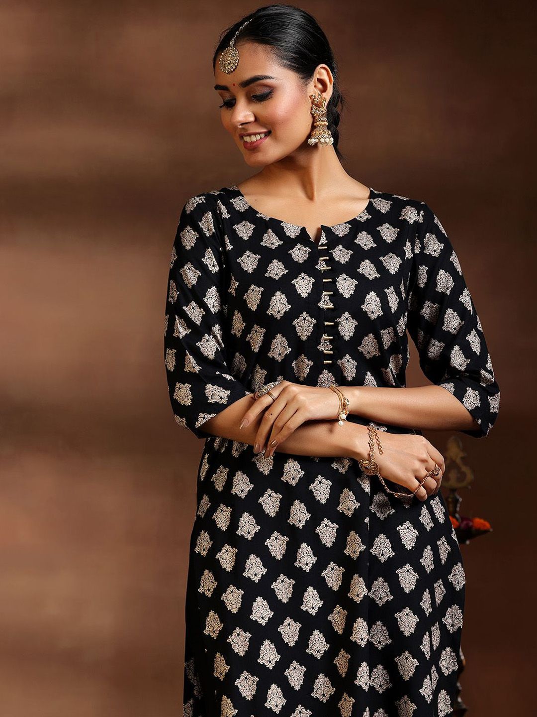 Libas Ethnic Motifs Printed Straight Kurta With Trouser & Dupatta