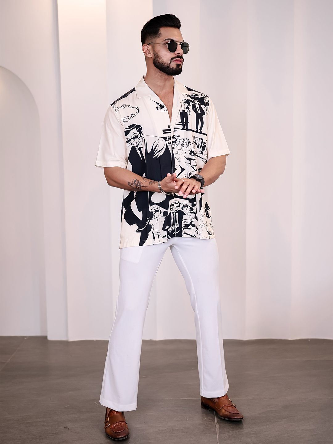 Eszett Graphic Printed Spread Collar Baju Kapas Kasual
