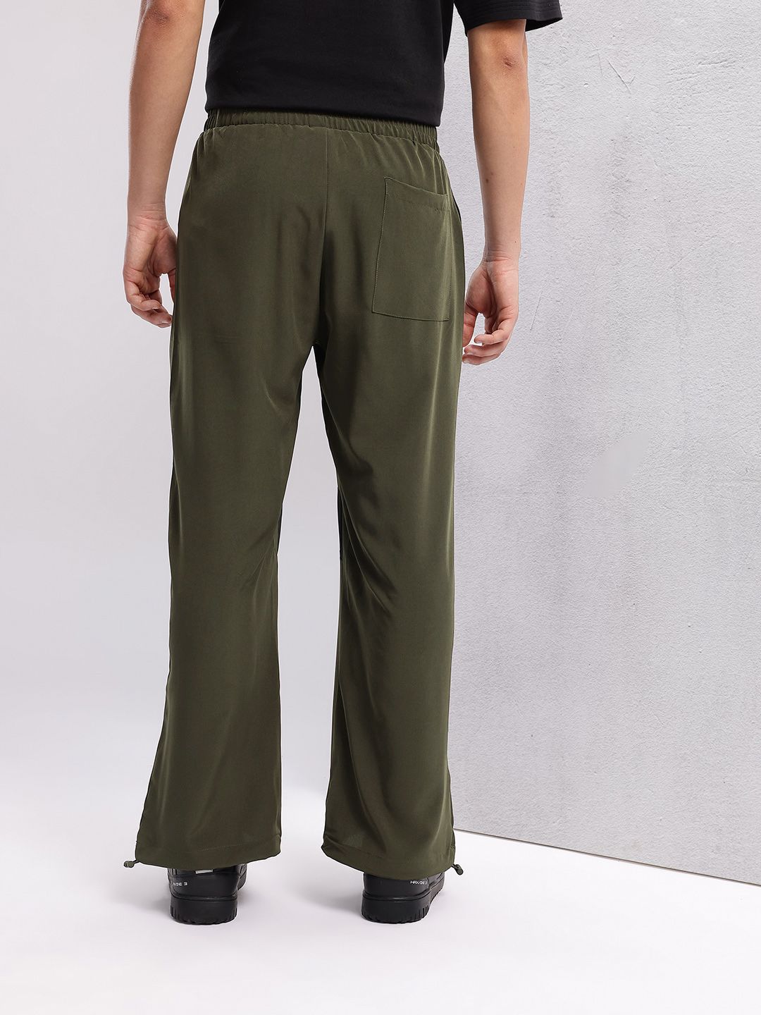 HRX by Hrithik Roshan Men Striped Detail Relaxed Fit Toggled Track Pants