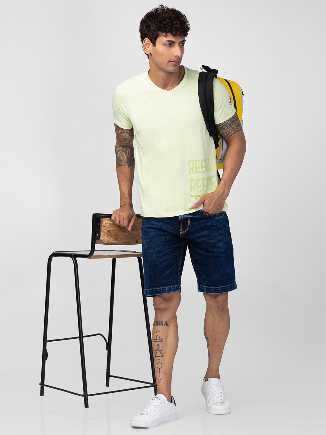 SPYKAR Men Typography Printed V-Neck Cotton T-shirt