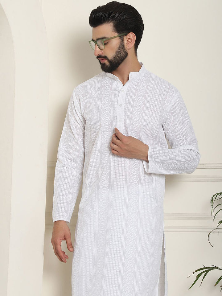 SOJANYA Men Thread Work Kurta