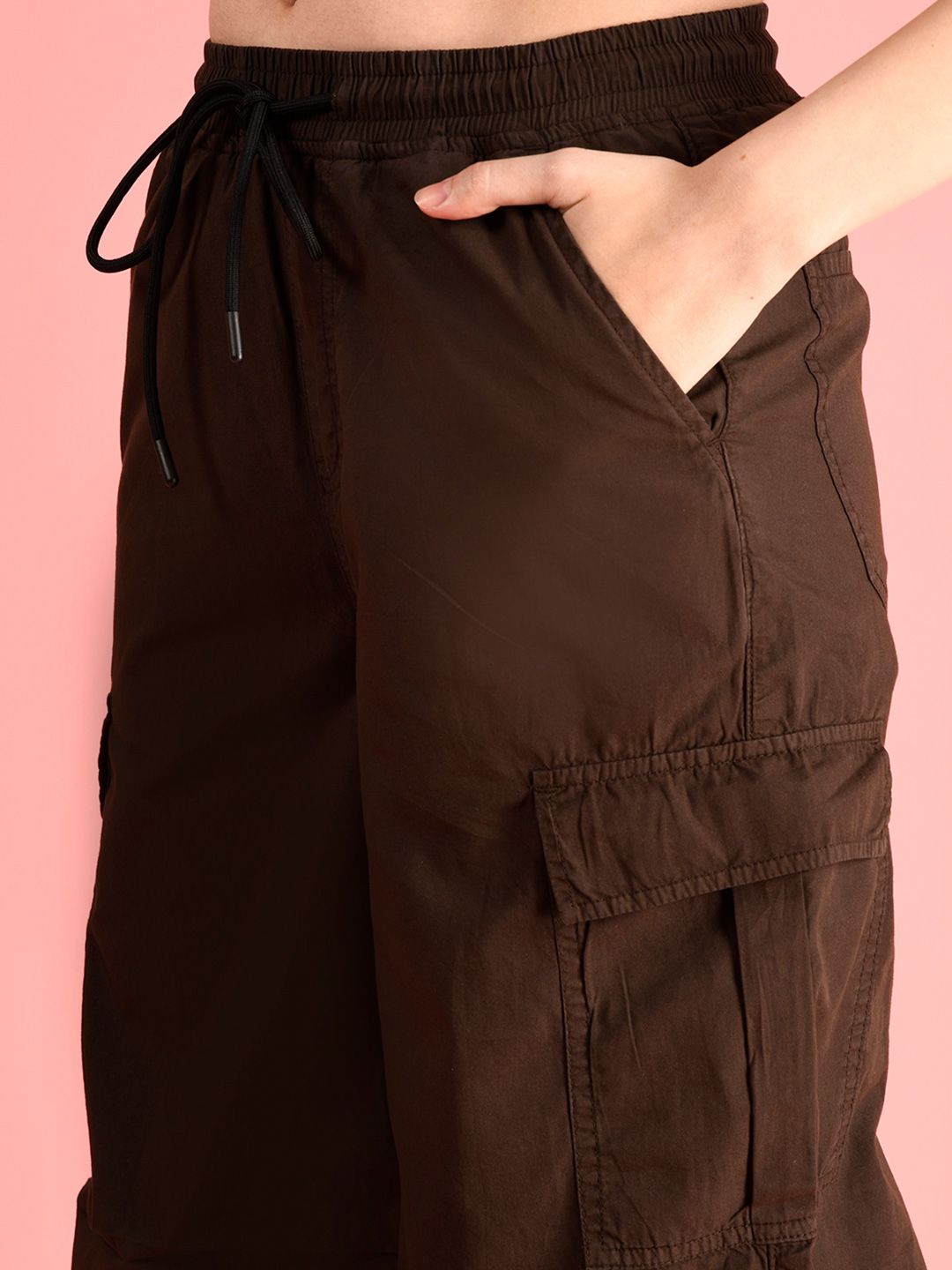 Bene Kleed Men Classic Loose Fit Cargos Trousers